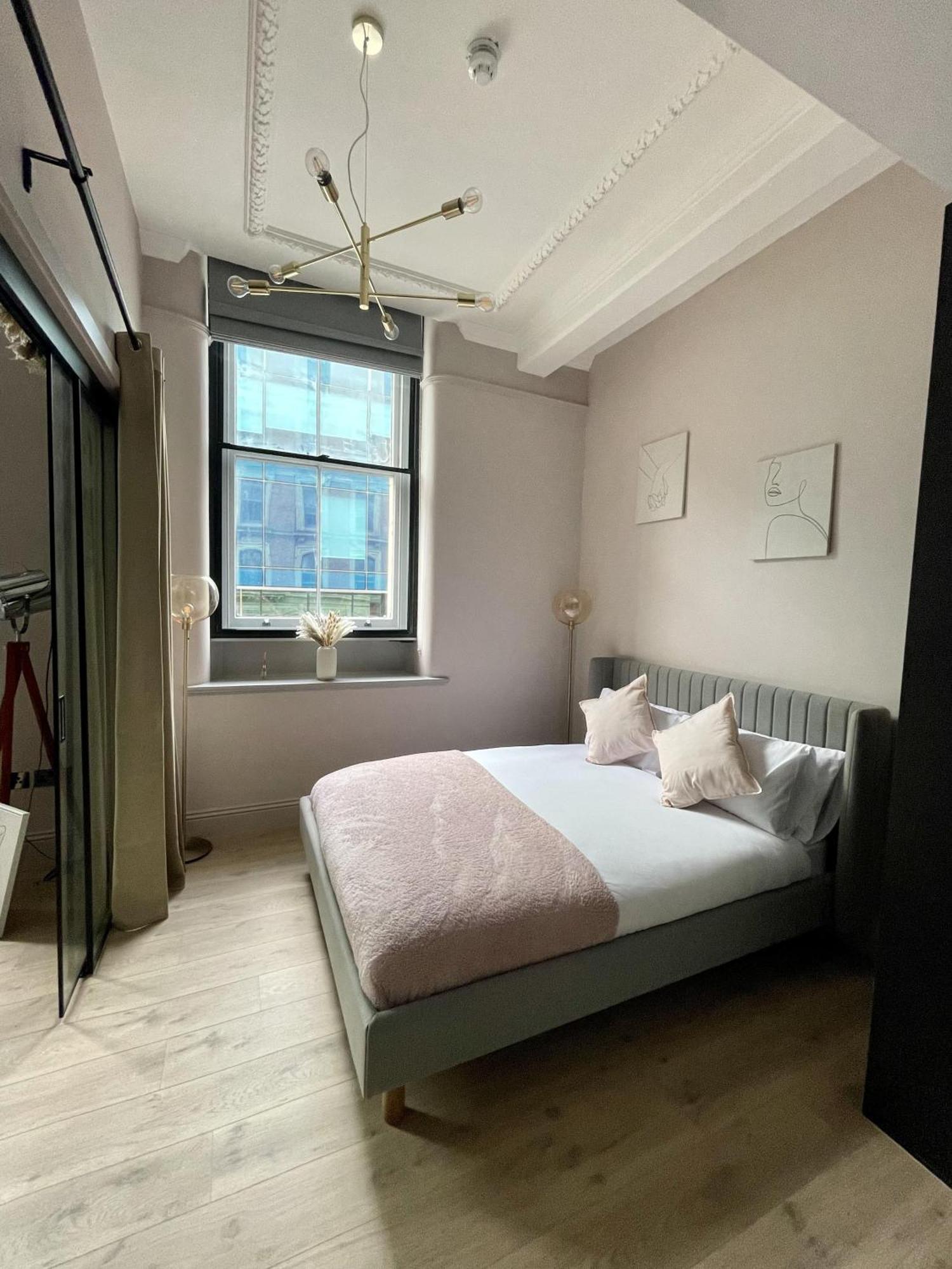 Luxury 2 Bed Apartment Manchester City Centre Bagian luar foto